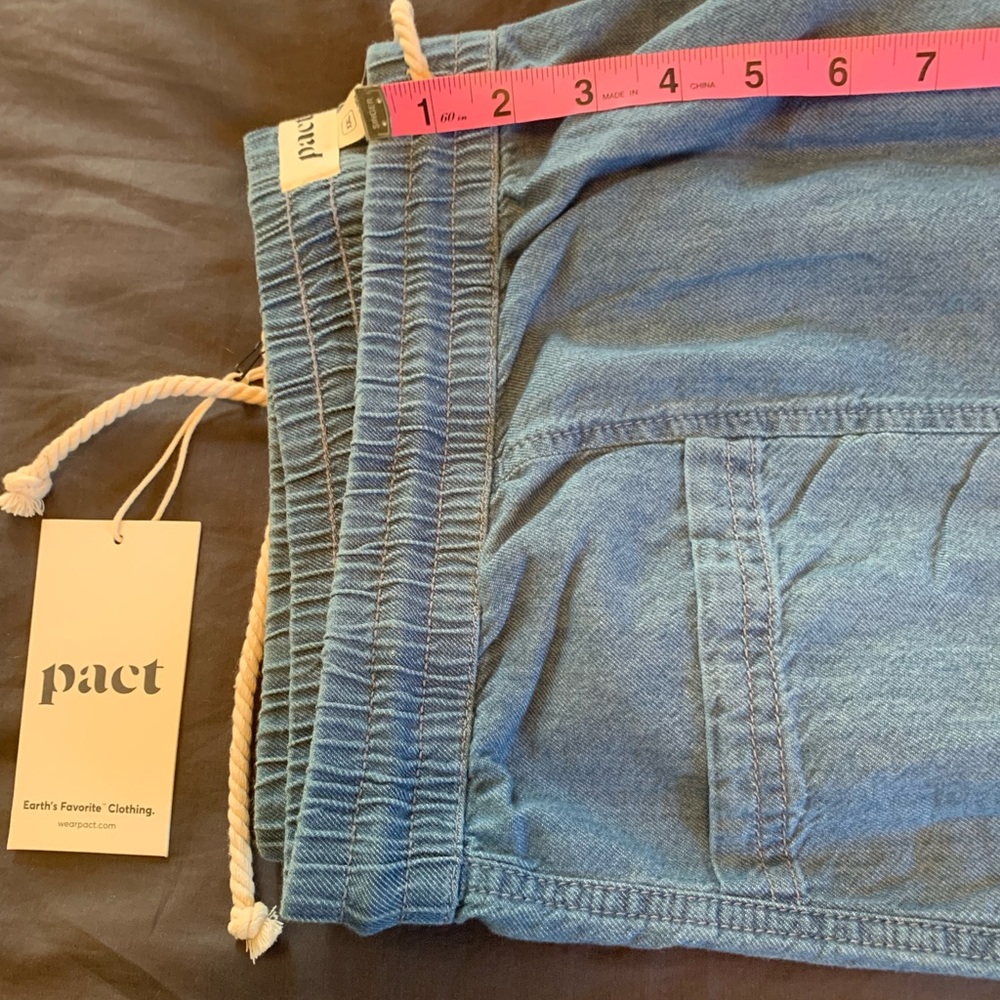 Pact NWT light denim pant XXL